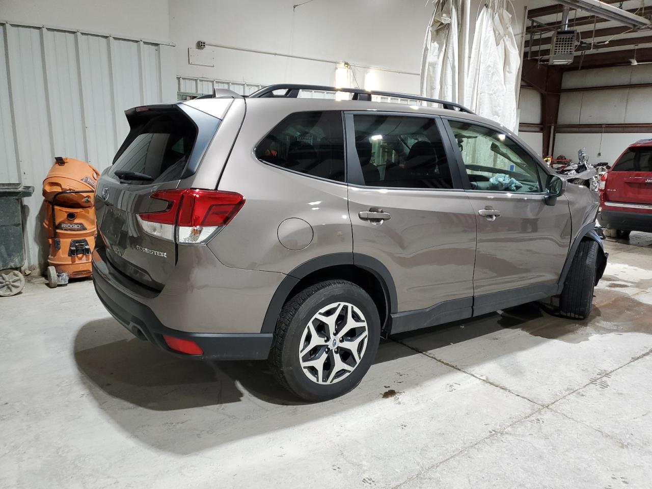 2022 SUBARU FORESTER PREMIUM VIN:JF2SKAEC1NH471497