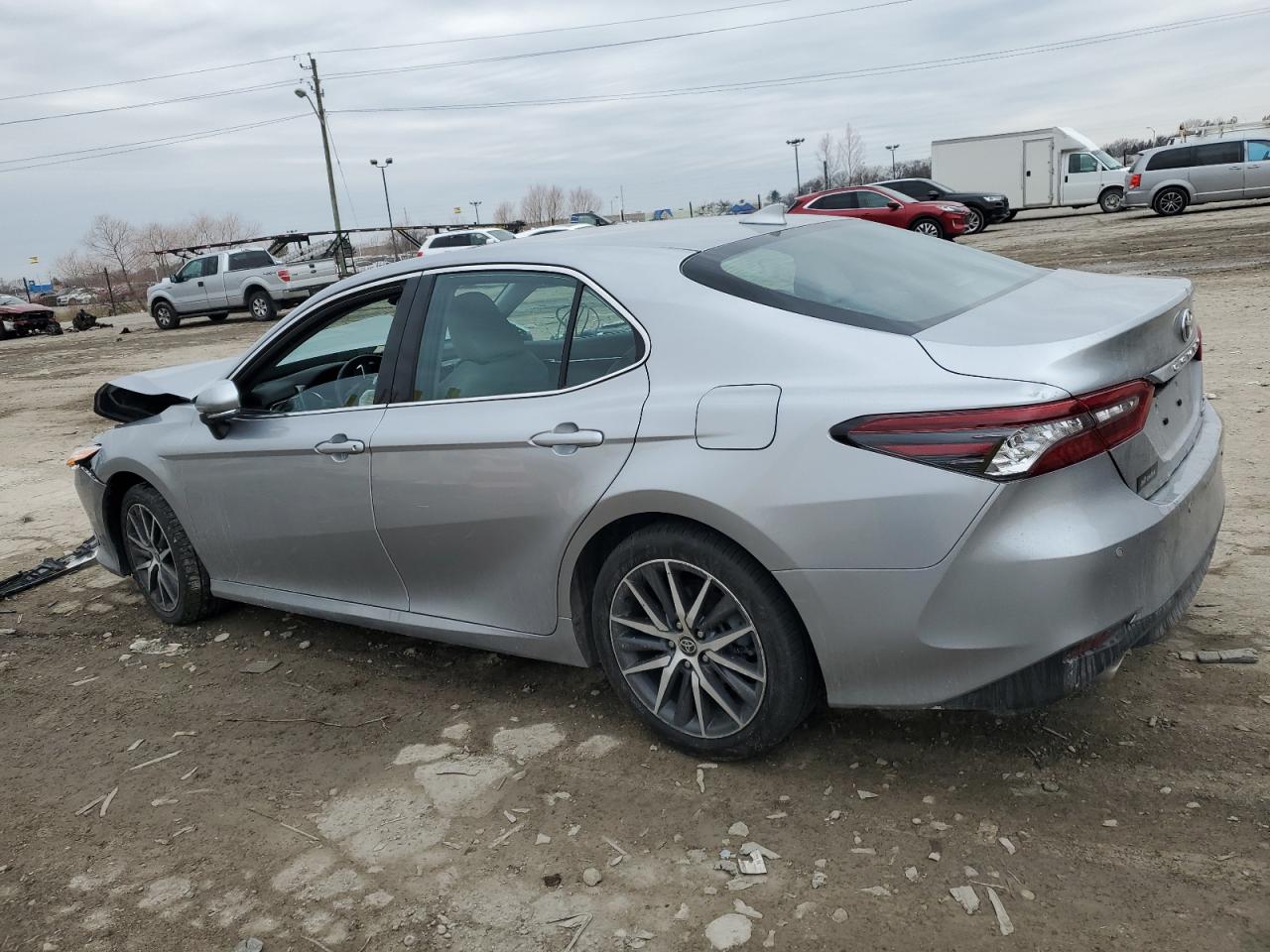 2022 TOYOTA CAMRY XLE VIN:4T1F31AK5NU584902