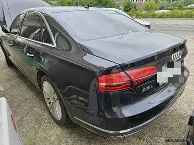 2015 Audi A8 VIN: