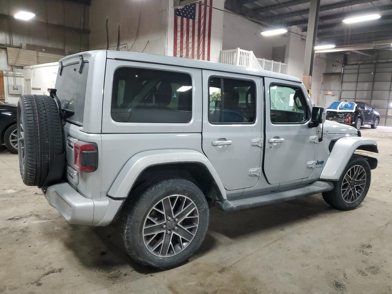 2022 JEEP WRANGLER UNLIMITED SAHARA 4XE VIN:1C4JJXP62NW199075