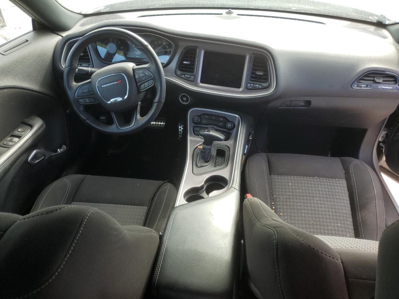 2022 DODGE CHALLENGER SXT VIN:2C3CDZAG1NH132130