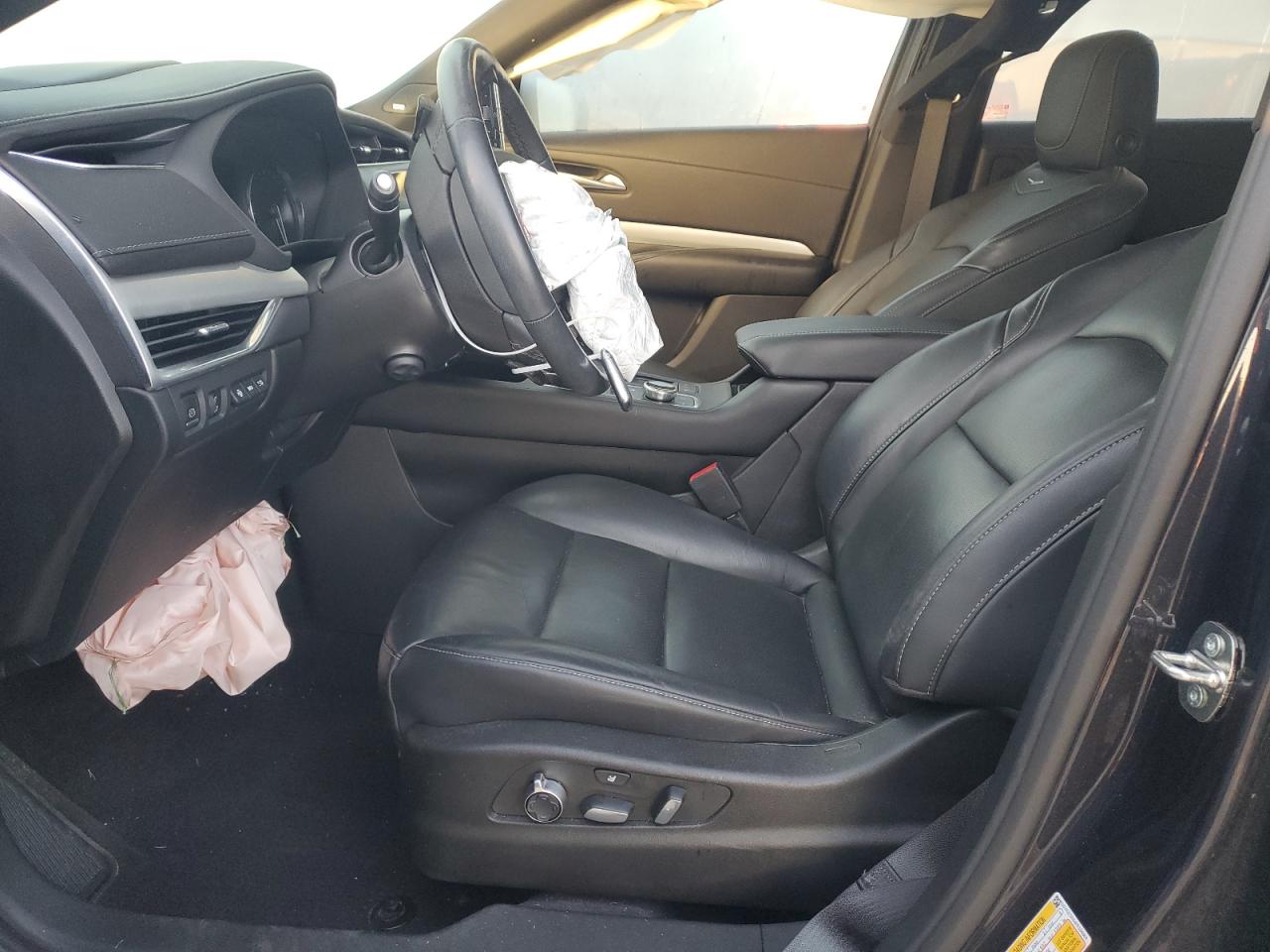 2023 CADILLAC XT4 PREMIUM LUXURY VIN:1GYFZCR44PF104869
