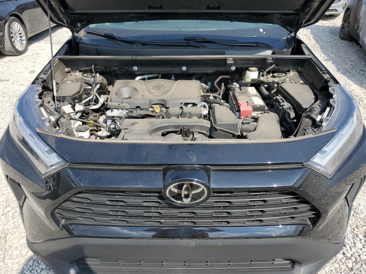 2022 TOYOTA RAV4 XLE VIN:2T3P1RFV8NC305608