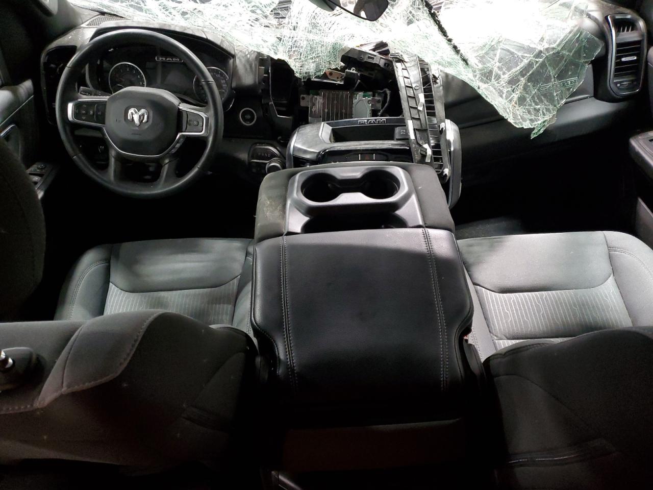 2024 RAM 1500 BIG HORN/LONE STAR VIN:1C6SRFBT4RN192040