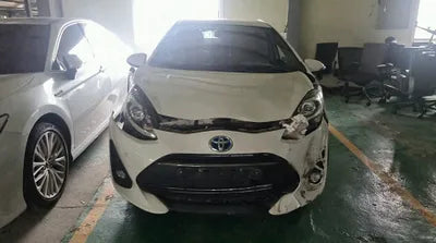 2018 Toyota Prius C JTDKDTB33J1617703 VIN:JTDKDTB33J1617703