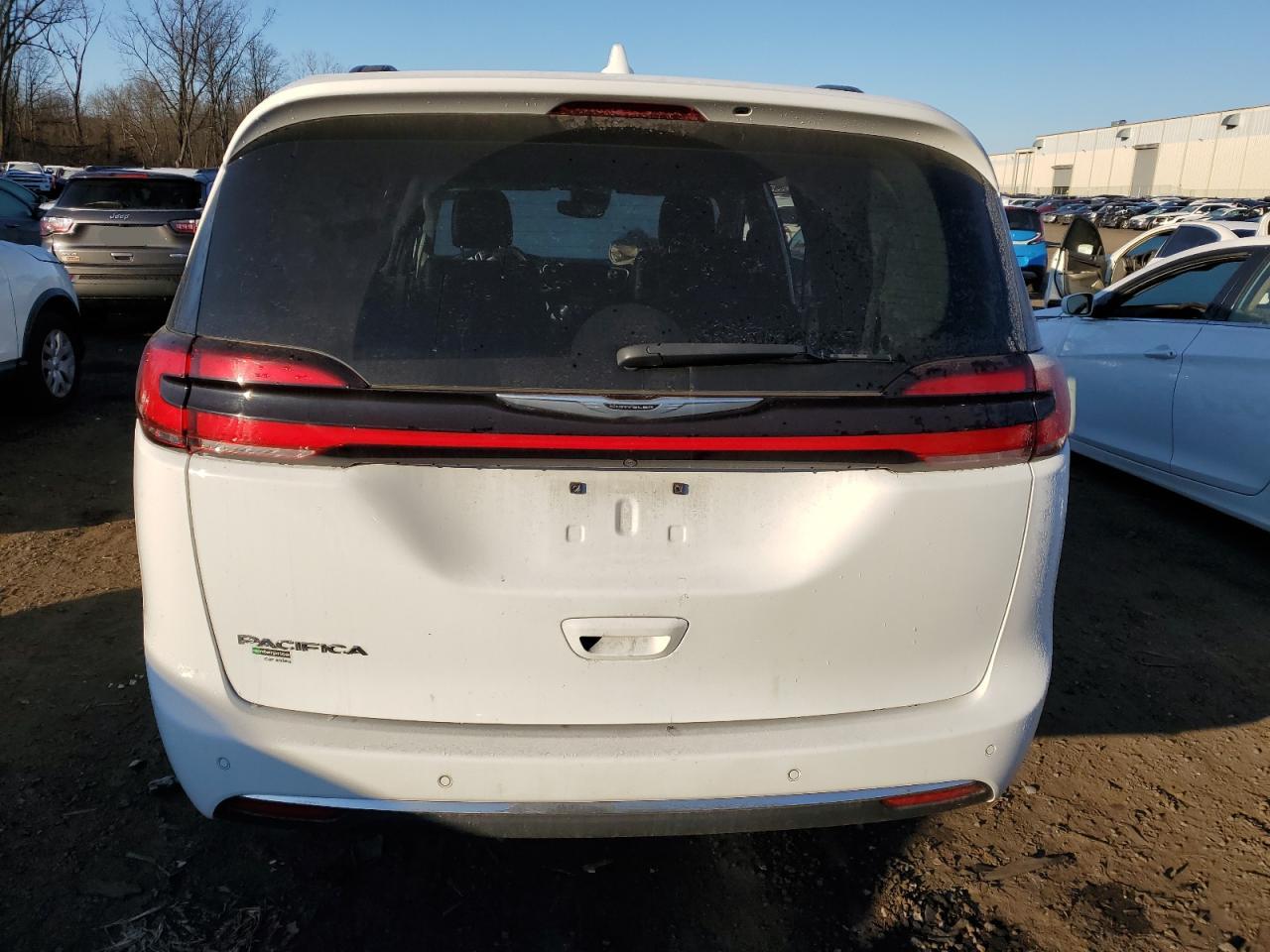 2022 CHRYSLER PACIFICA TOURING L VIN:2C4RC1BG6NR146799