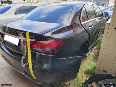 2021 Mercedes-Benz E 300 W1KZF5EB0MA947056 VIN:W1KZF5EB0MA947056