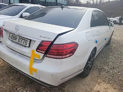 2016 Mercedes-Benz E 250 WDDHF9HB4GB273085 VIN:WDDHF9HB4GB273085