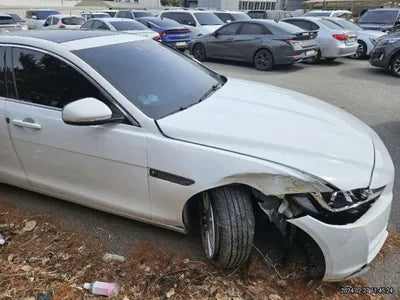 2016 Jaguar XE SAJAB4BN8GA932368 VIN:SAJAB4BN8GA932368