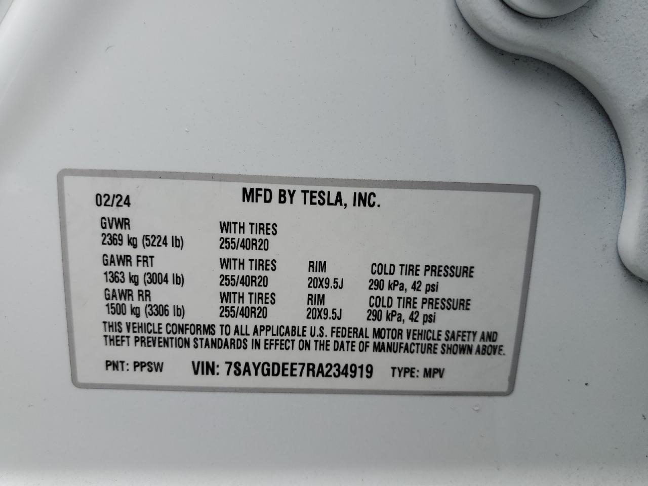 2024 TESLA MODEL Y  VIN:7SAYGDEE7RA234919