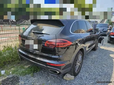 2016 Porsche Cayenne VIN: