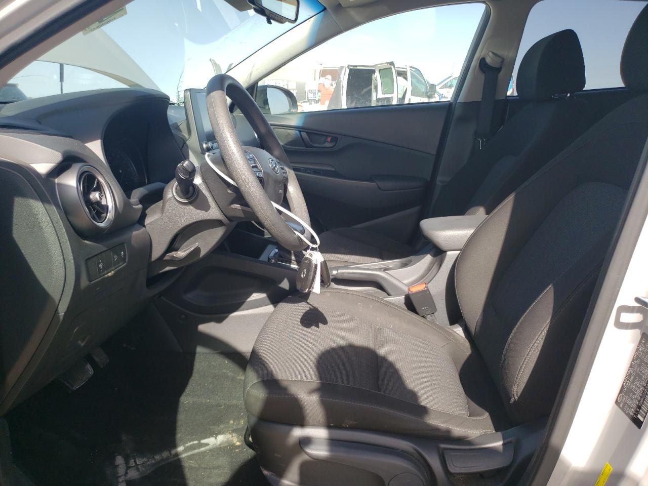 2022 HYUNDAI KONA SEL VIN:KM8K62AB0NU767121