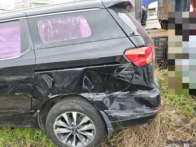 2015 Kia Carnival VIN: