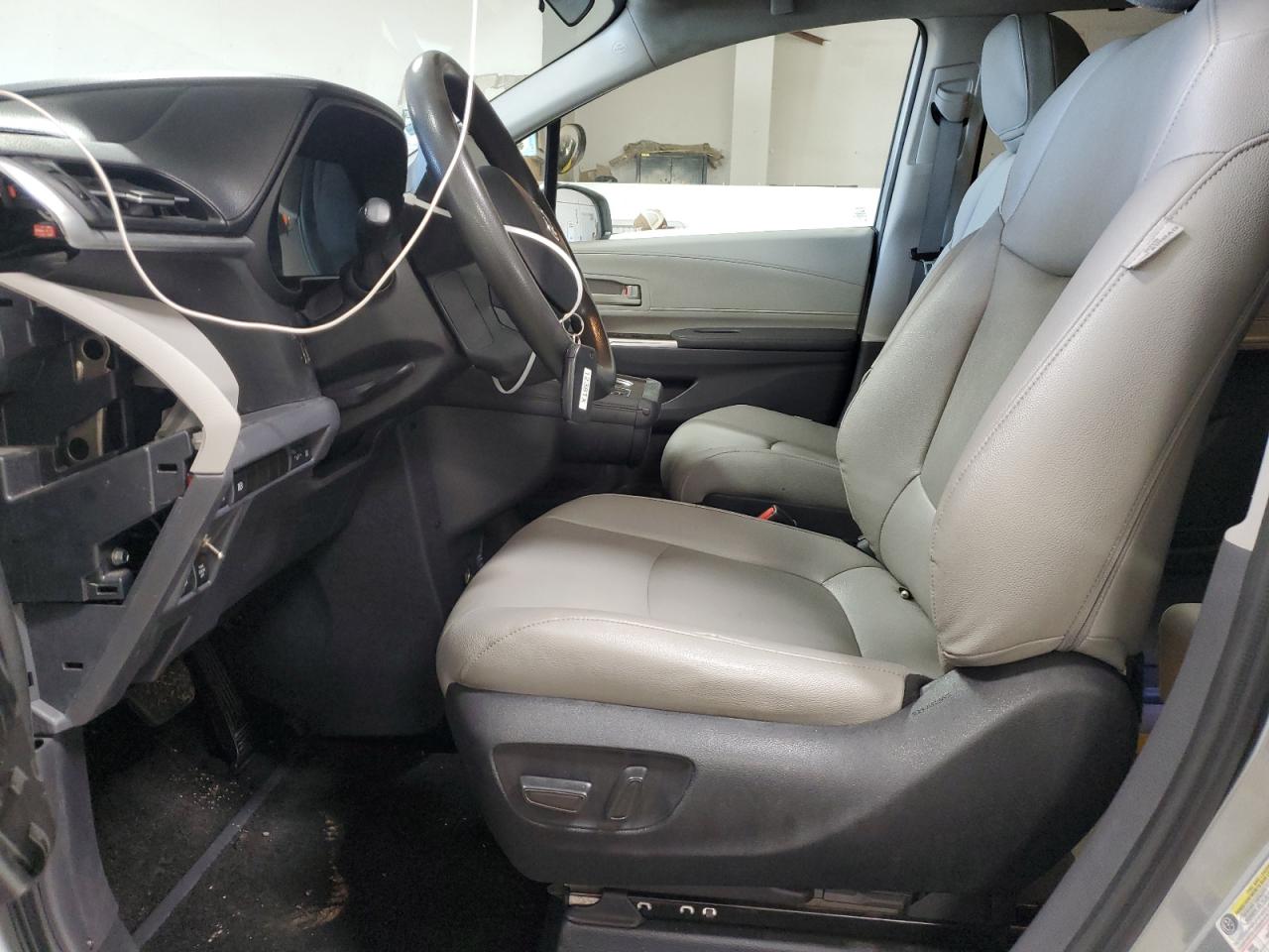 2022 TOYOTA SIENNA LE VIN:5TDKRKEC8NS096302