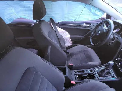 2015 Volkswagen Golf VIN: