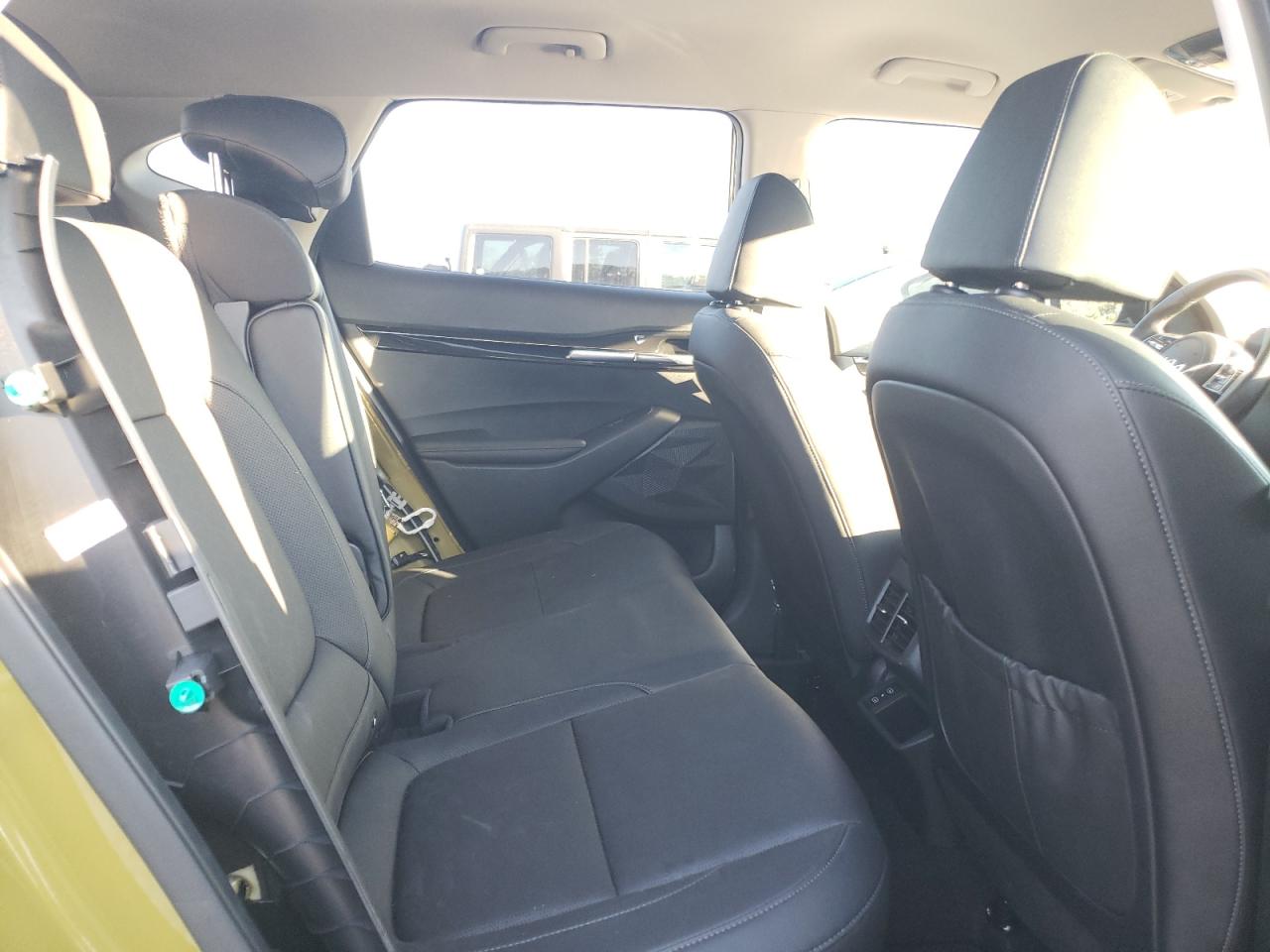 2024 KIA SELTOS SX VIN:KNDETCA75R7537106