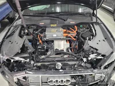 2022 Audi e-tron VIN: