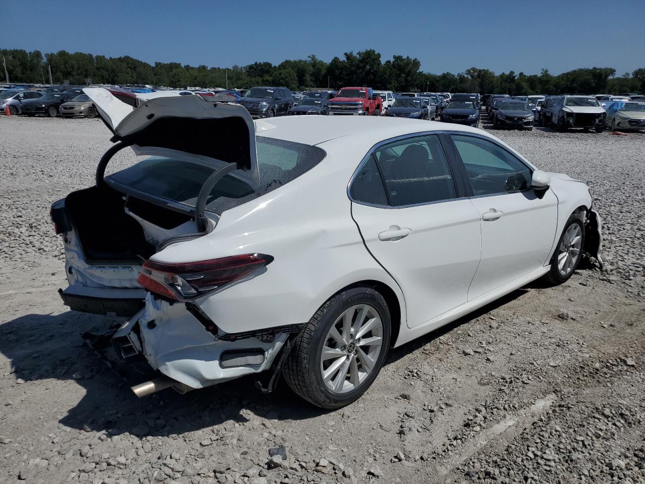 2022 TOYOTA CAMRY LE VIN:4T1C11AK9NU658282