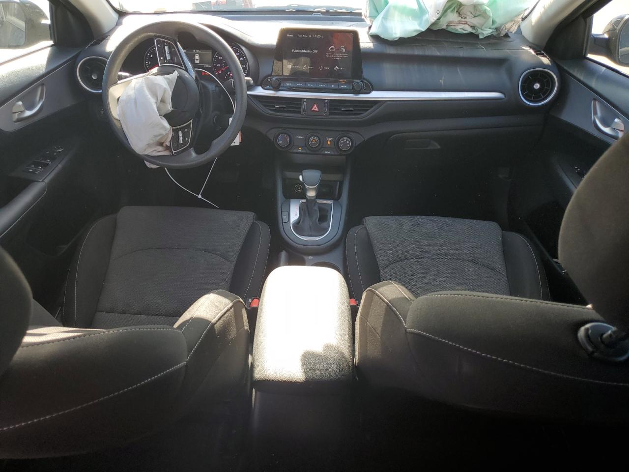 2024 KIA FORTE LX VIN:3KPF24ADXRE774211