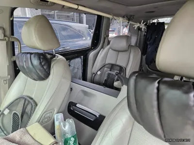 2017 Kia Carnival VIN: