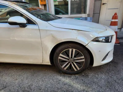 2021 Mercedes-Benz A 200 VIN: