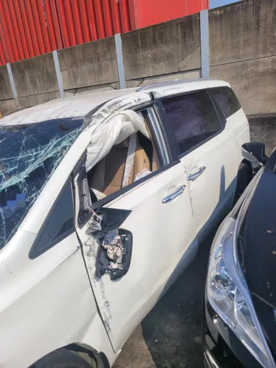 2017 Kia Carnival KNAMB81ABJS383010 VIN:KNAMB81ABJS383010