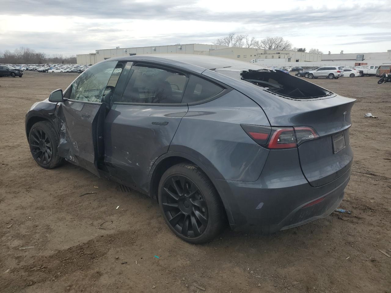 2023 TESLA MODEL Y  VIN:7SAYGAEE8PF961940
