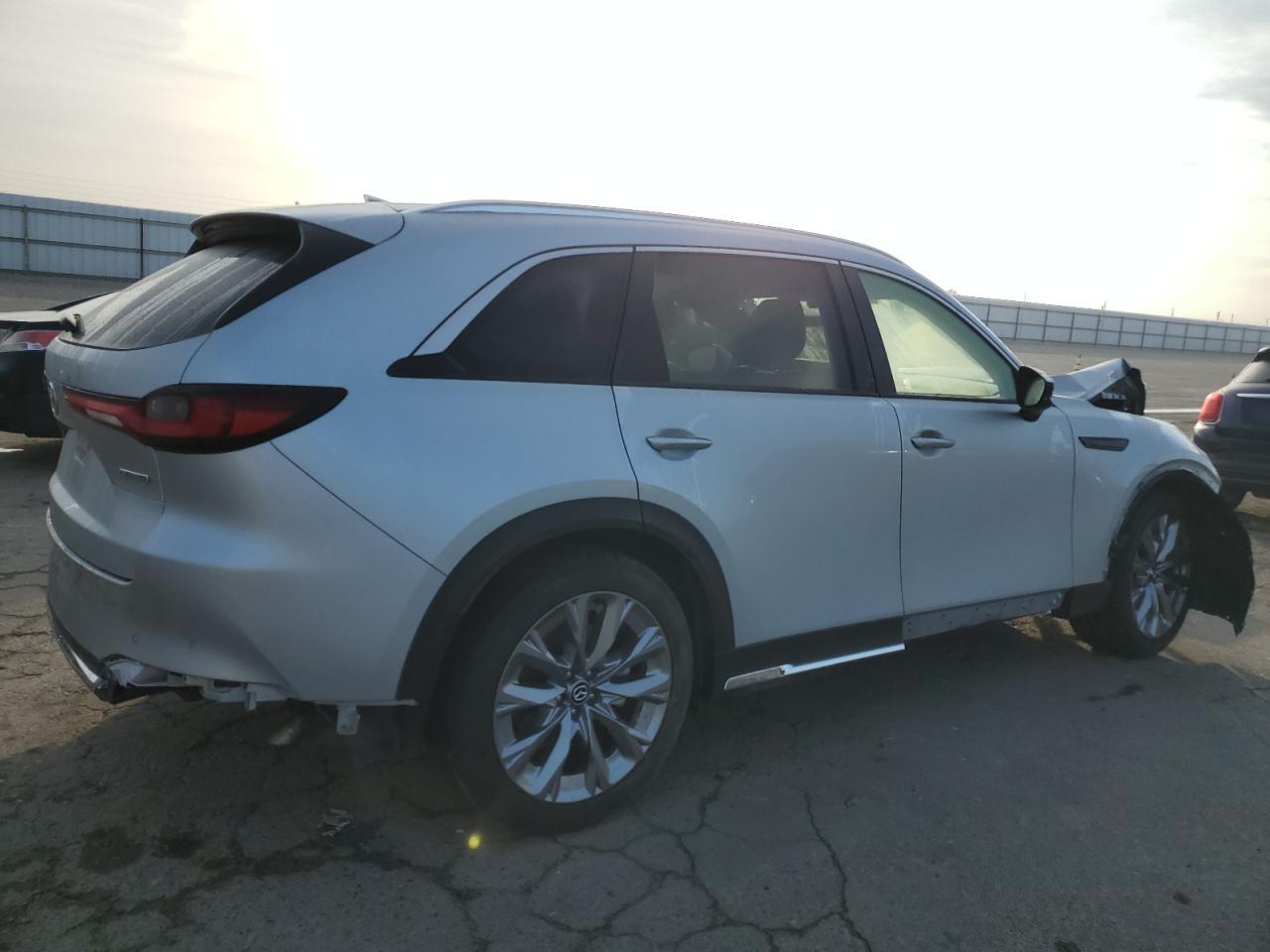 2024 MAZDA CX-90 PREMIUM VIN:JM3KKDHD7R1133127