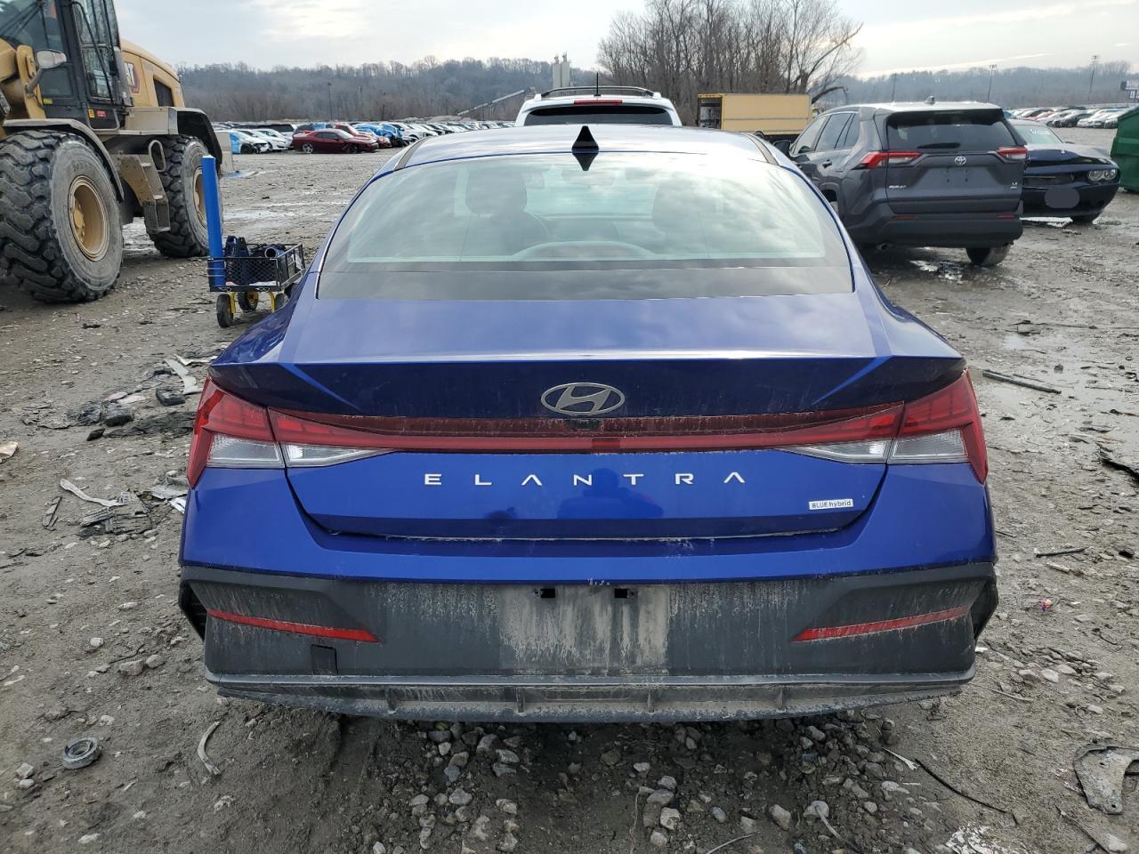 2024 HYUNDAI ELANTRA BLUE VIN:KMHLM4DJ6RU101461