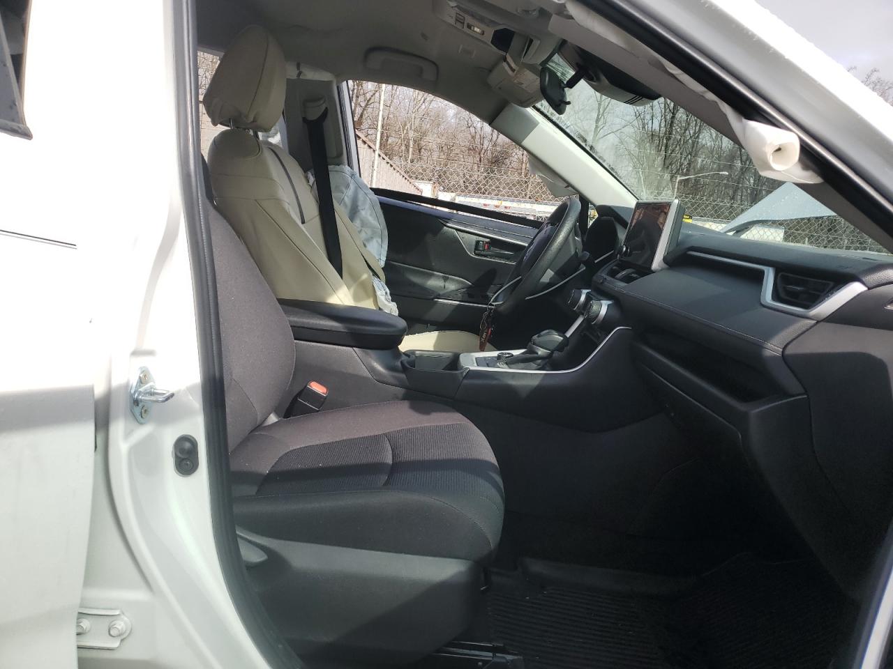2024 TOYOTA RAV4 LE VIN:2T3MWRFV0RW201428