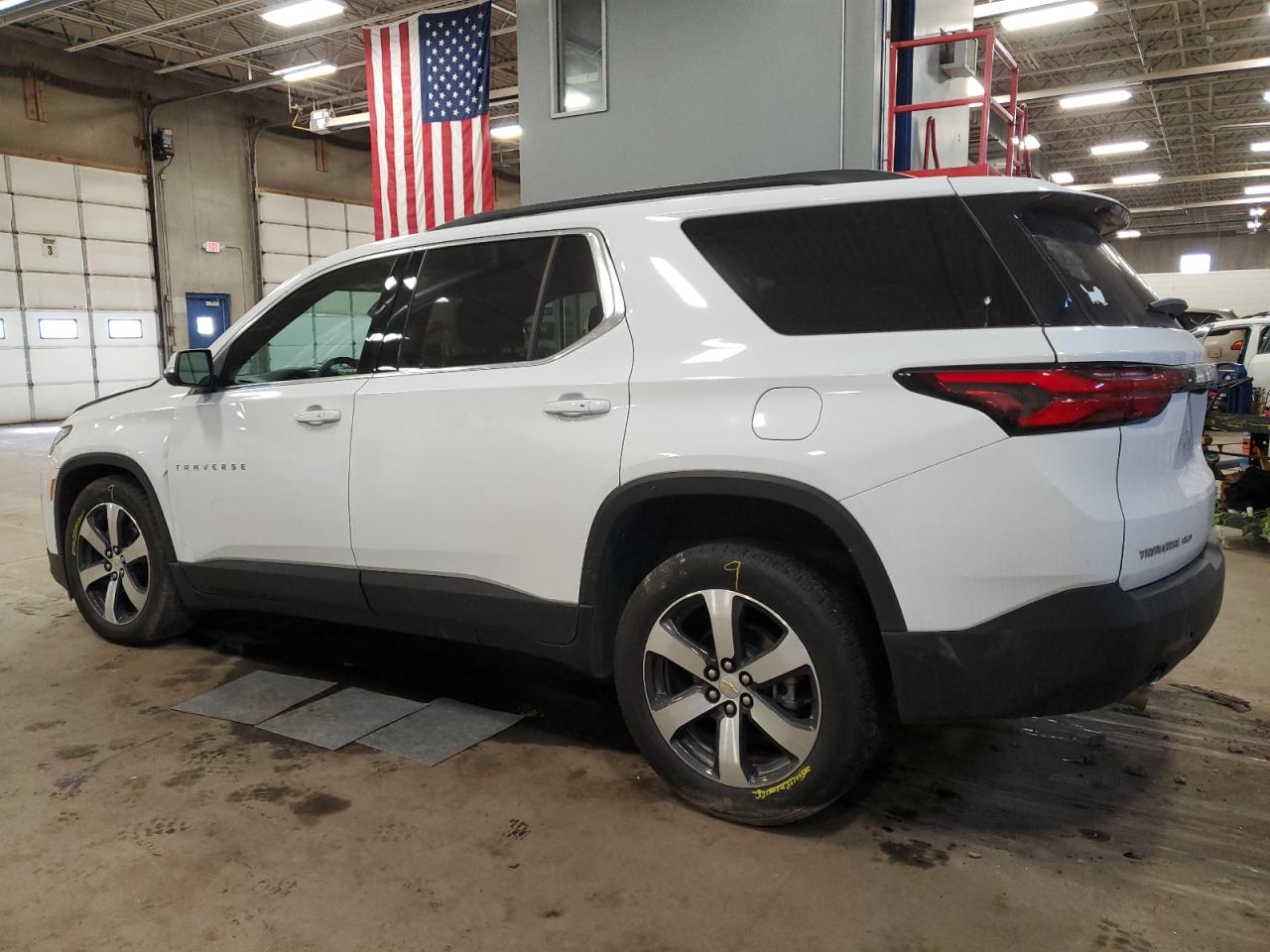 2023 CHEVROLET TRAVERSE LT VIN:1GNEVHKW1PJ282040