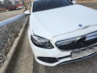 2016 Mercedes-Benz E 300 VIN: