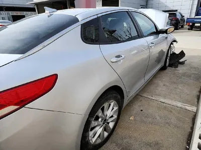 2017 Kia K5 KNAGU416BHA177974 VIN:KNAGU416BHA177974