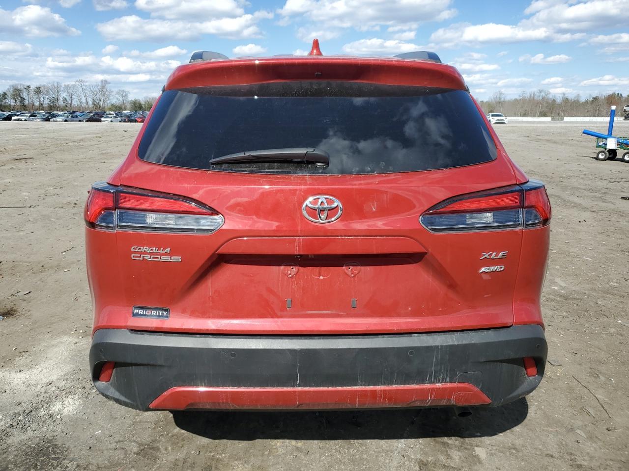 2023 TOYOTA COROLLA CROSS XLE VIN:7MUDAABG0PV052790