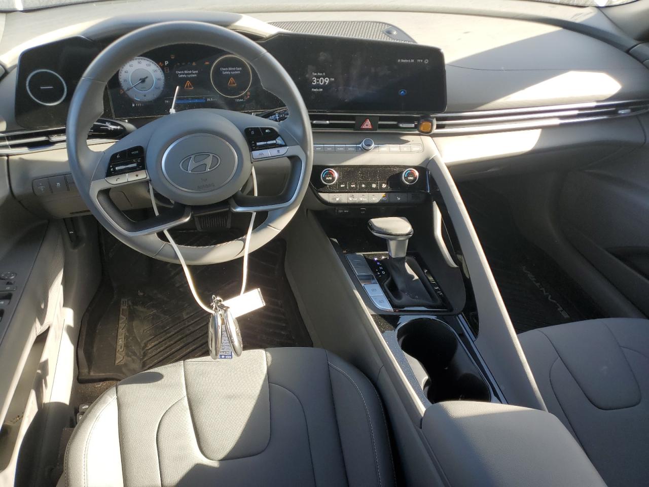 2024 HYUNDAI ELANTRA SEL VIN:KMHLS4DG1RU655582