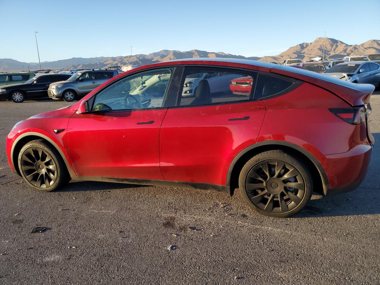 2024 TESLA MODEL Y  VIN:7SAYGDEE4RA267926