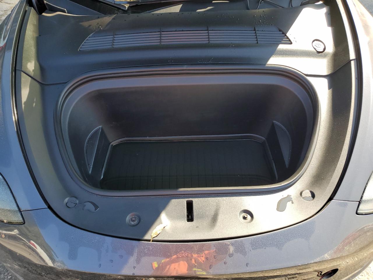 2022 TESLA MODEL Y  VIN:7SAYGDEF4NF521270