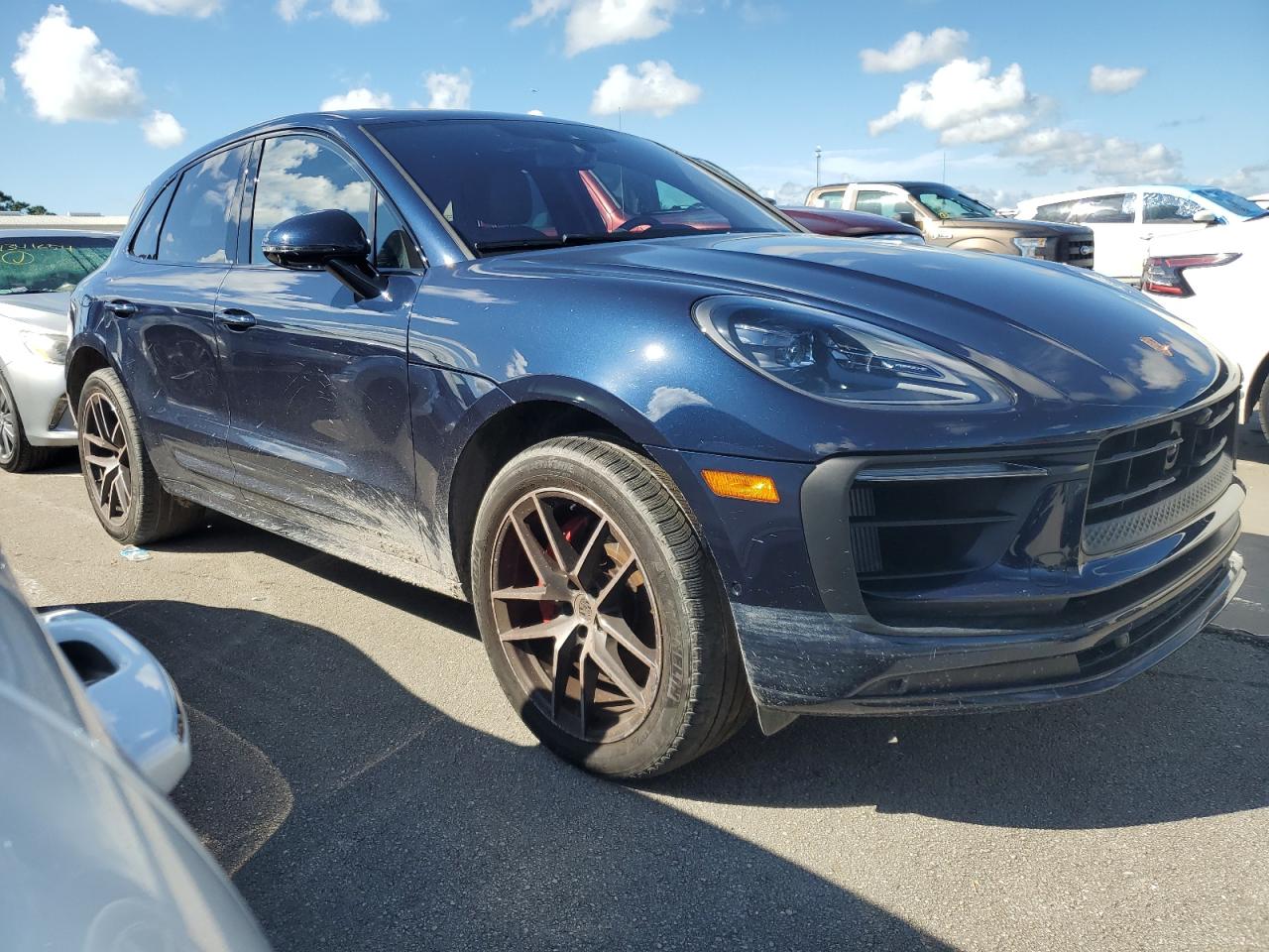 2022 PORSCHE MACAN S VIN:WP1AG2A59NLB23189