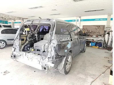 2018 Kia Carnival KNAME81ABJS401912 VIN:KNAME81ABJS401912