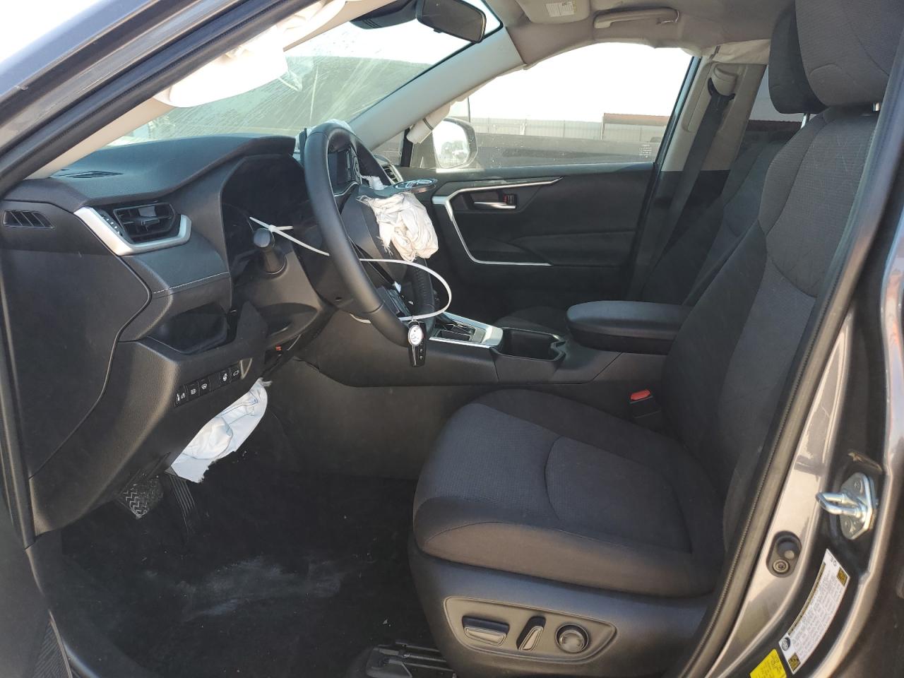 2023 TOYOTA RAV4 XLE VIN:JTMW1RFVXPD102844