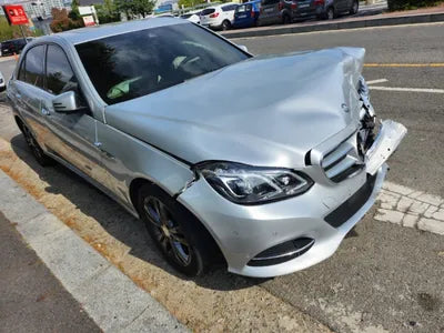 2014 Mercedes-Benz E 220 VIN: