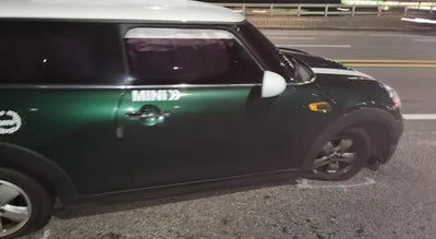 2016 MINI Cooper VIN: