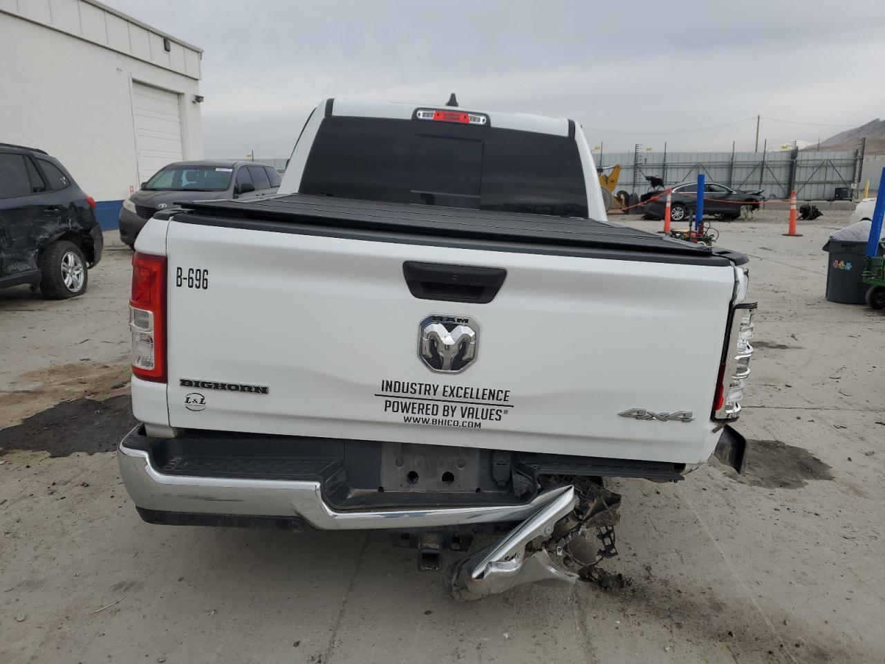 2024 RAM 1500 BIG HORN/LONE STAR VIN:3FAHP0HA7CR264645