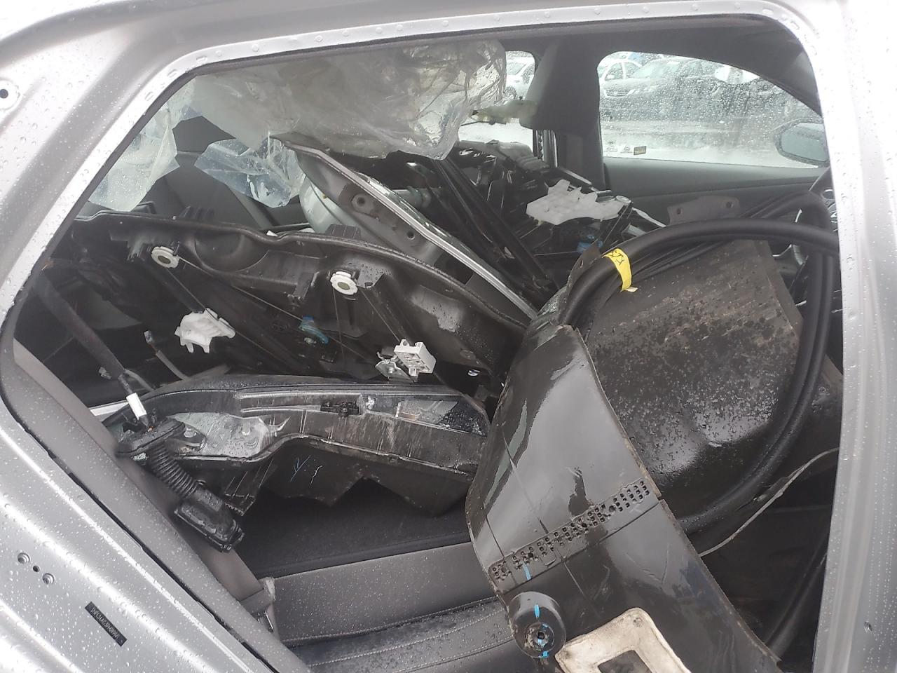 2023 HYUNDAI ELANTRA SEL VIN:5NPLS4AG3PH089621