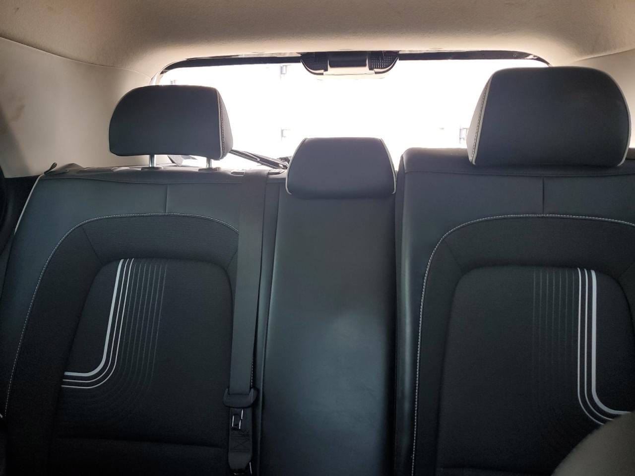 2022 HYUNDAI VENUE SEL VIN:KMHRC8A38NU132084