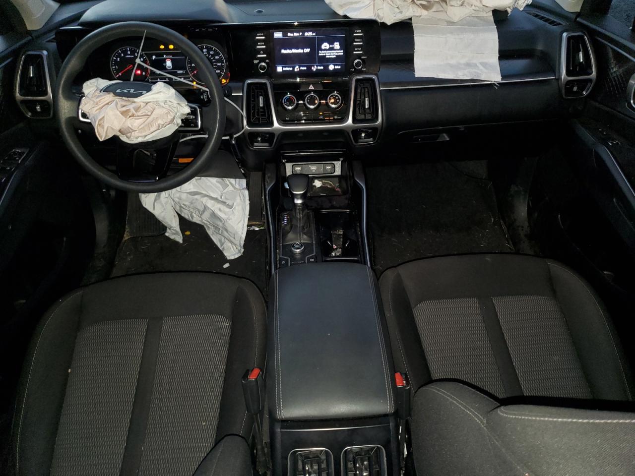 2022 KIA SORENTO LX VIN:5XYRG4LC5NG097875