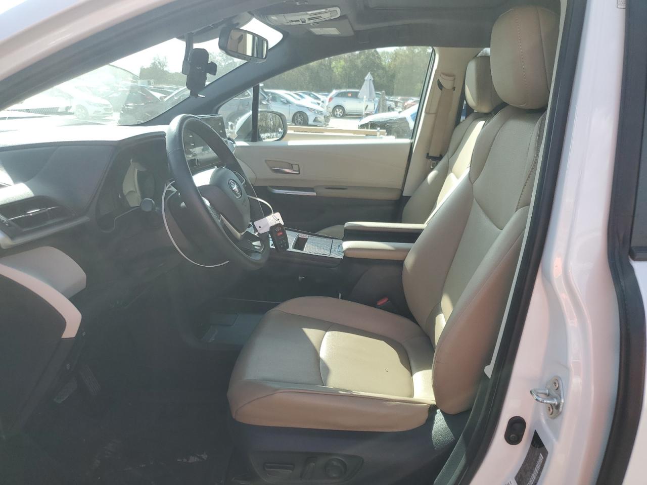 2022 TOYOTA SIENNA XLE VIN:5TDYRKEC7NS087469