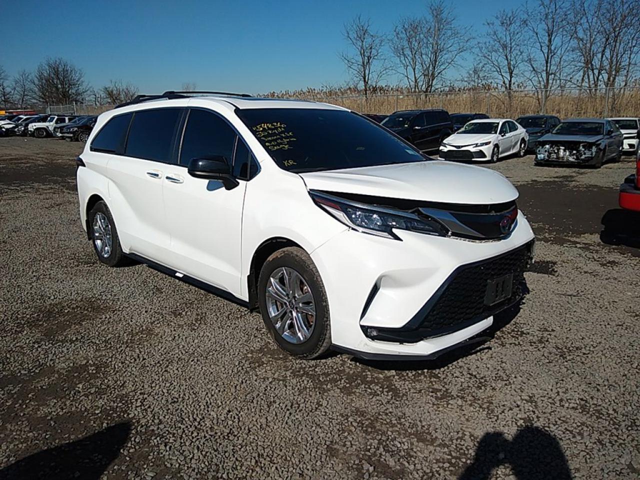 2022 TOYOTA SIENNA XSE VIN:5TDDSKFC7NS051184