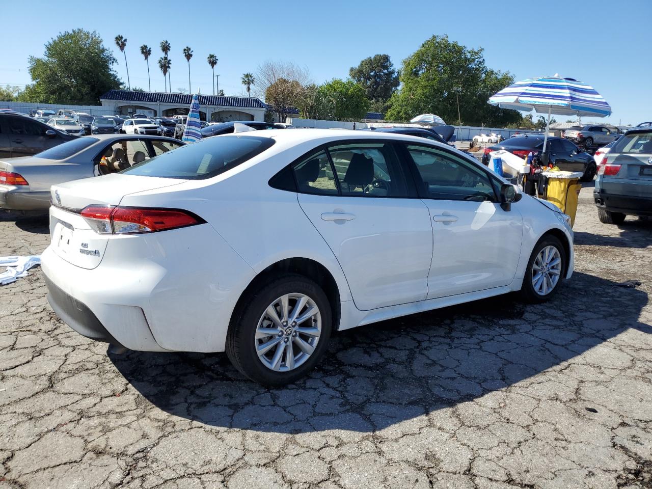 2024 TOYOTA COROLLA LE VIN:JTDBCMFE9RJ020913