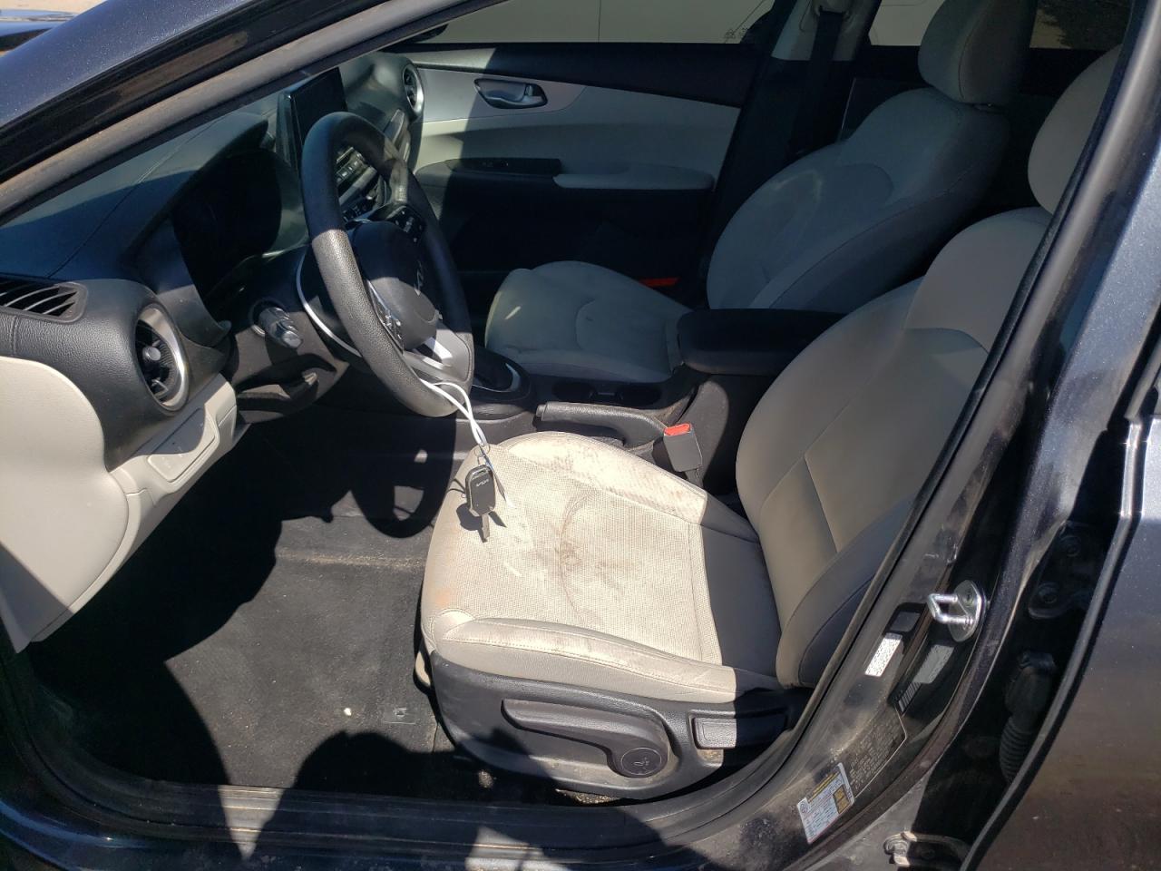 2022 KIA FORTE FE VIN:3KPF24AD6NE421085
